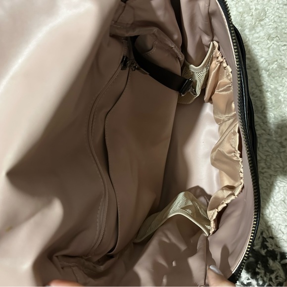 Azaria La Mere Original Diaper Bag with clutch - Picture 3 of 11